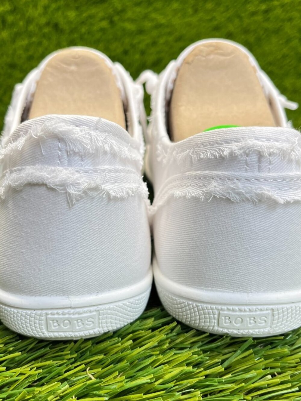 Skechers BOBS B Cute Womens Size 11 Triple White Casual Walking Slip On Shoes - Picture 6 of 10